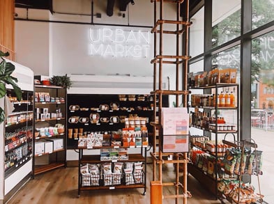 Urban market in Tyler, Texas with sustainable packaging and healthy drinks